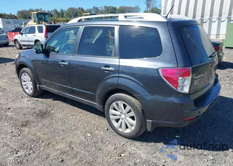 2011 Subaru Forester 2.5X Touring z USA, uszkodzony, nr VIN JF2SHAHC1BH724663